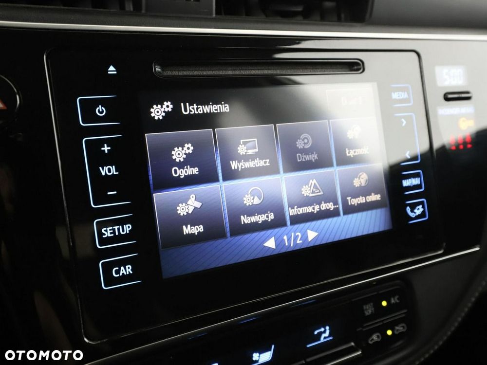 Toyota Auris Hybrid 135 Dynamic - 24