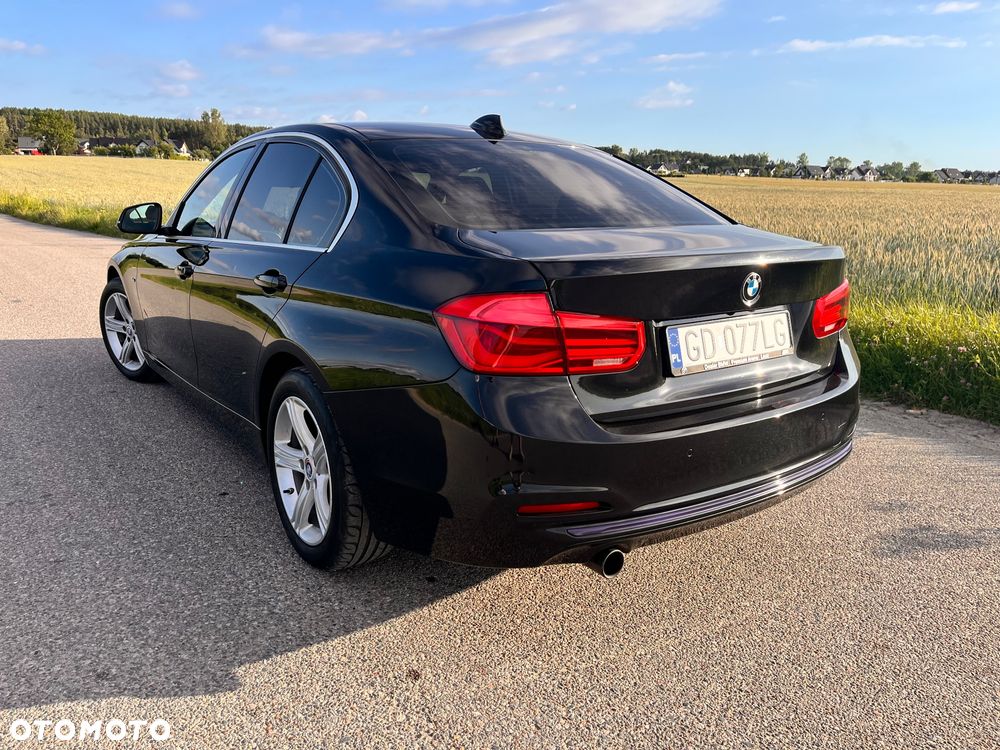 BMW Seria 3 318d Sport Line - 11