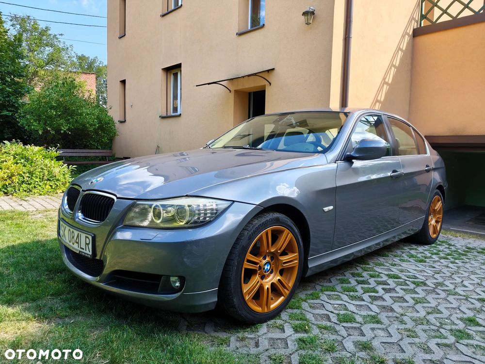 BMW Seria 3 325i - 1