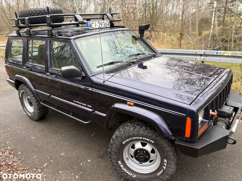 Jeep Cherokee - 13