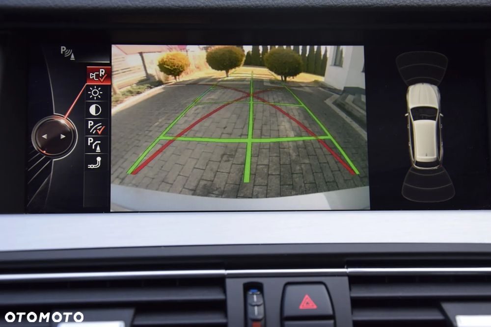 BMW Seria 5 520d xDrive - 30