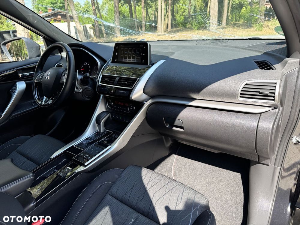 Mitsubishi Eclipse Cross 1.5 T-MIVEC ClearTec CVT 2WD Diamant Edition Plus - 36