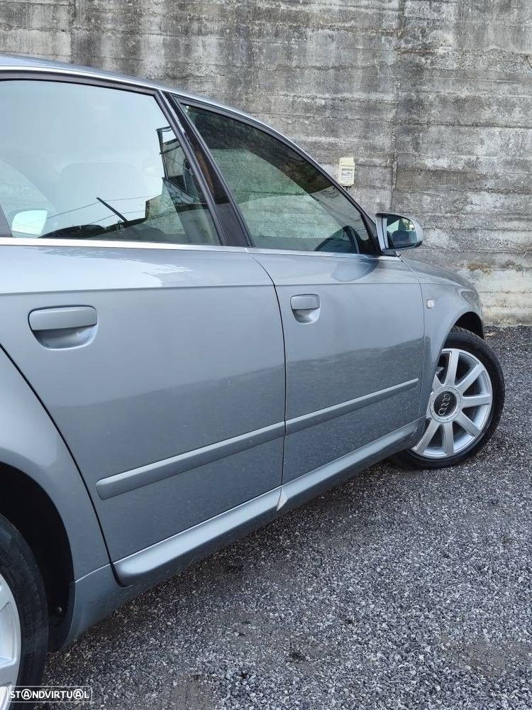 Audi A4 2.0 TDI S-line - 7