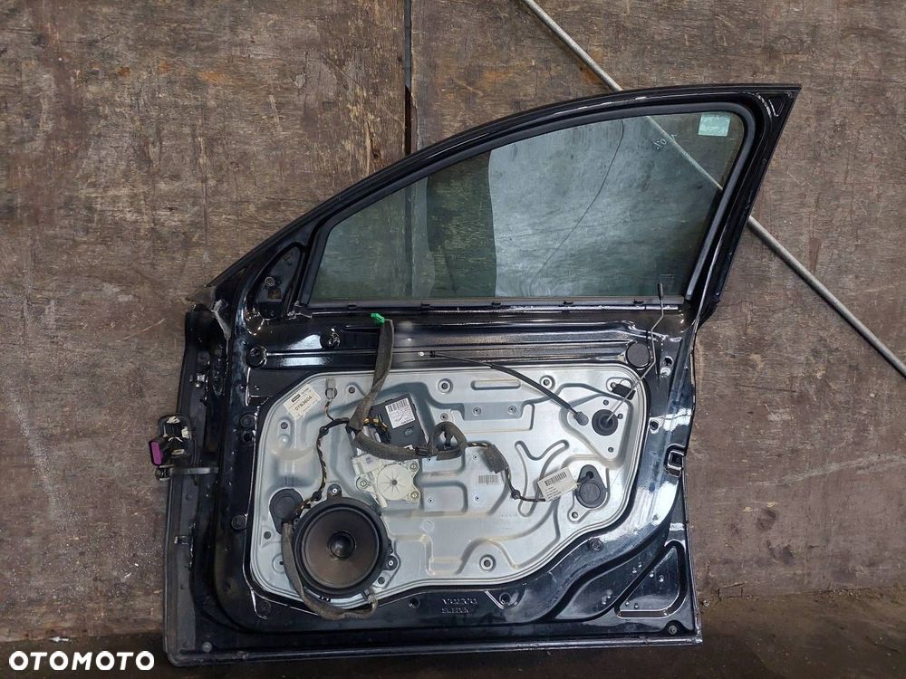 DRZWI KOMPLETNE PRAWY PRZÓD VOLVO V50 I 019-26 - 4