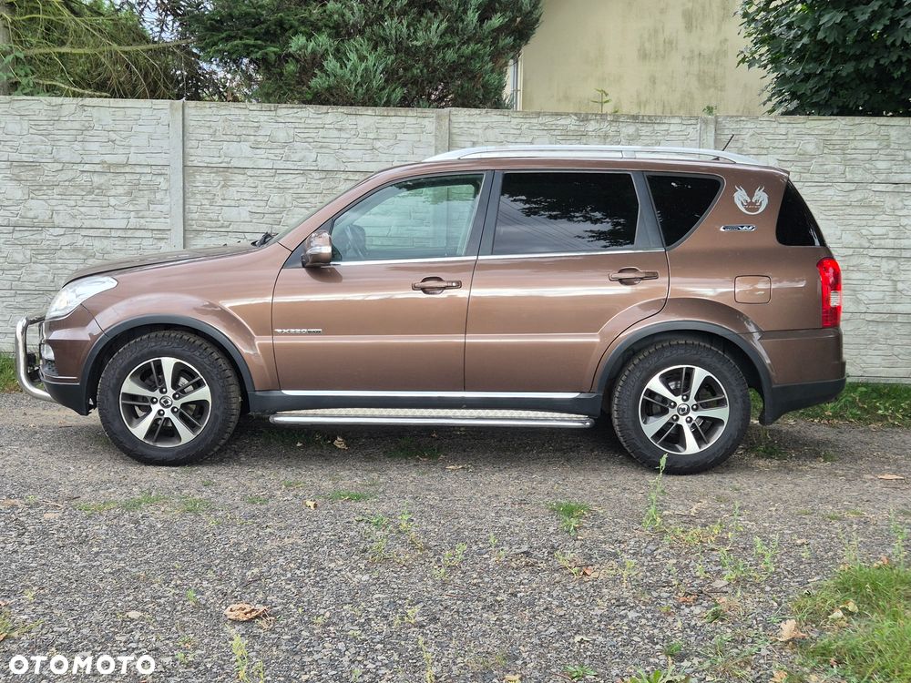 SsangYong/KGM Rexton W 2.2 e-XDi 220 4WD Automatik Executive - 2
