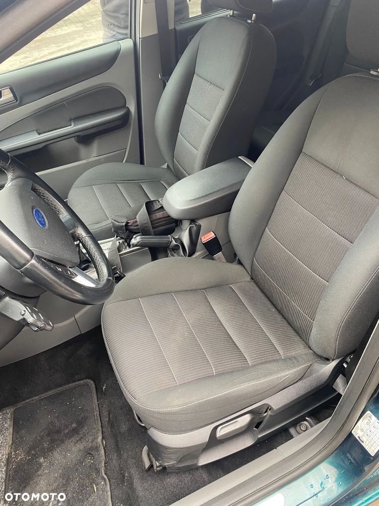 Ford Focus 1.8 Titanium - 4