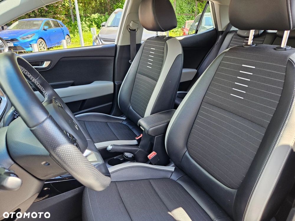 Kia Stonic 1.0 T-GDI L - 11