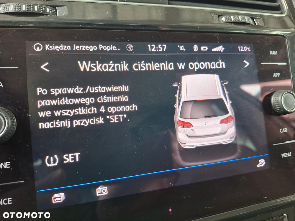Volkswagen Golf 1.6 TDI BMT Comfortline - 34