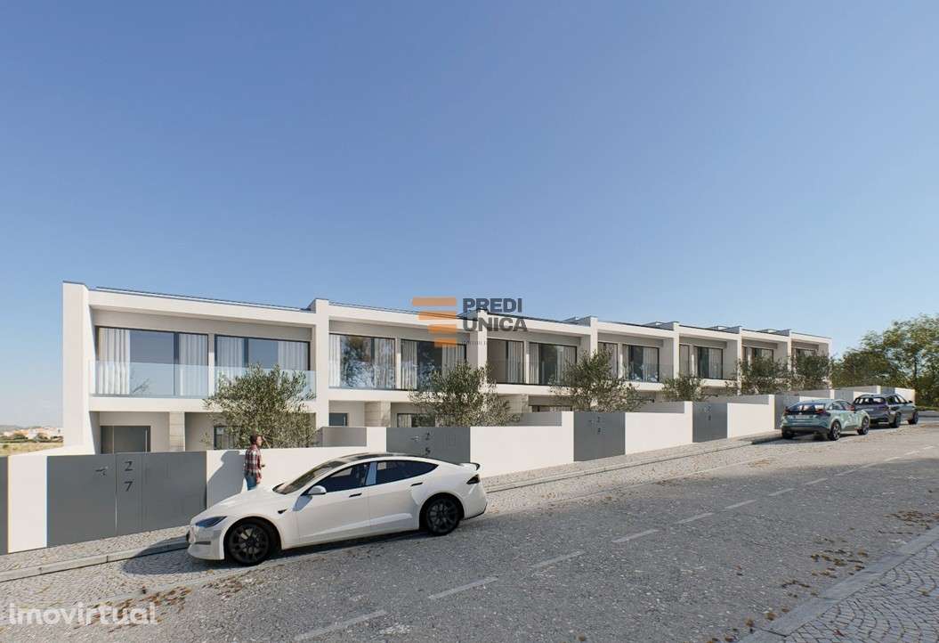 Moradia T3 com Piscina - Grande imagem: 2/16