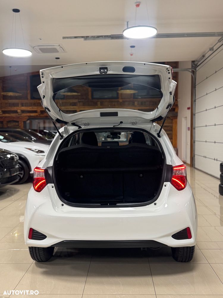 Toyota Yaris 1.5 VVT-i HSD Luna - 38