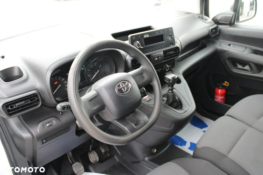 Toyota Proace City - 14
