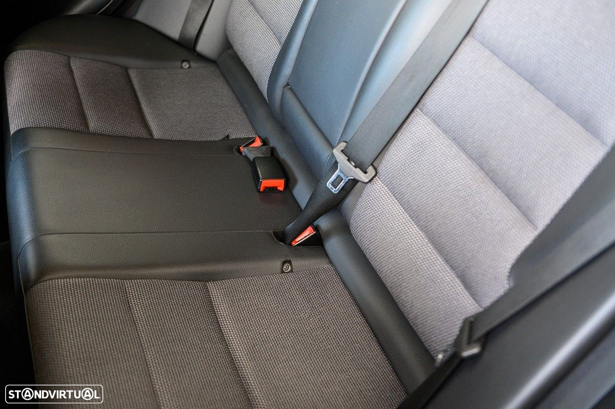 Mercedes-Benz C 180 CDi Avantgarde BE Aut. - 26