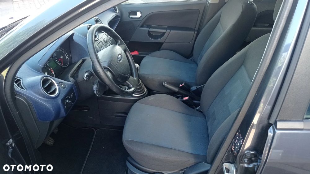 Ford Fiesta 1.4 Silver Magic - 34