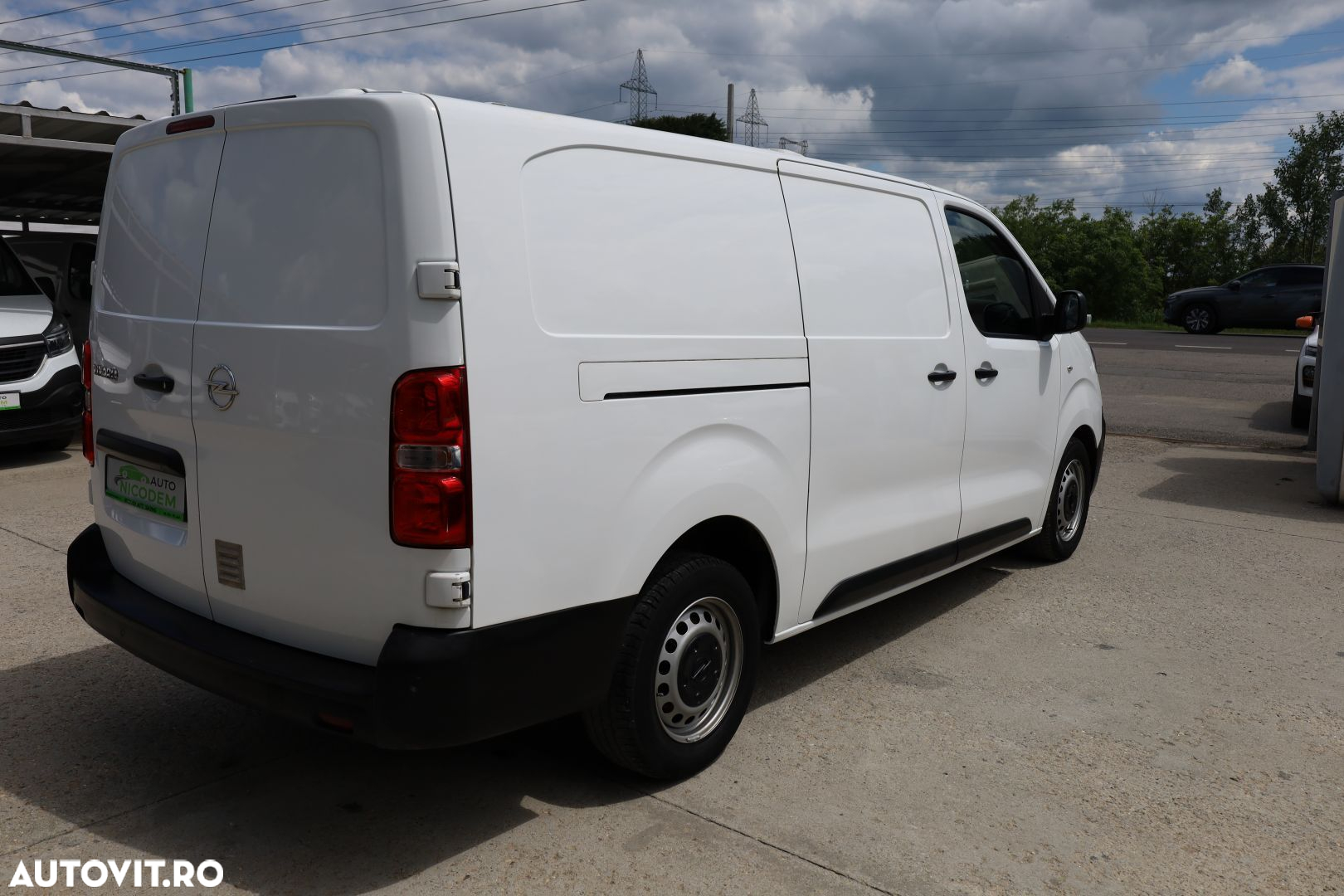 Opel Vivaro 2.0 DCI  L3H1 - 7