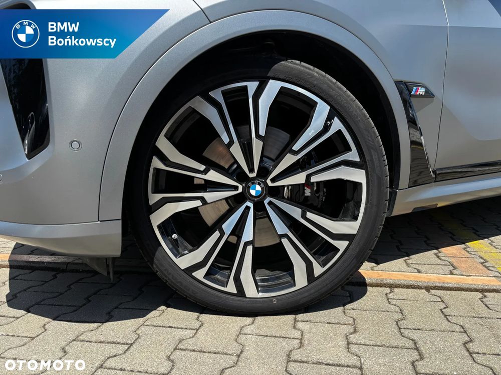 BMW X7 - 7