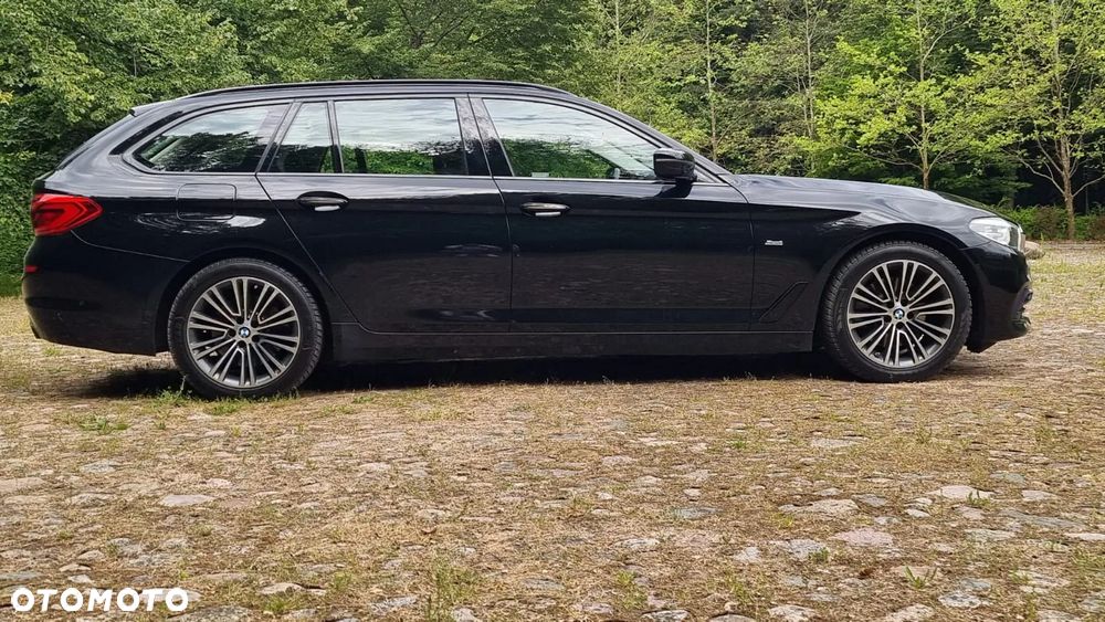 BMW Seria 5 520d xDrive Luxury Line sport - 4