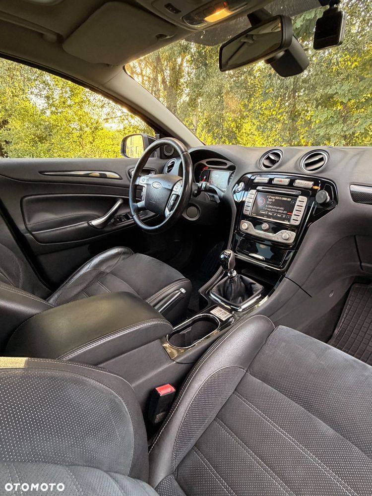Ford Mondeo 2.0 TDCi Titanium - 21