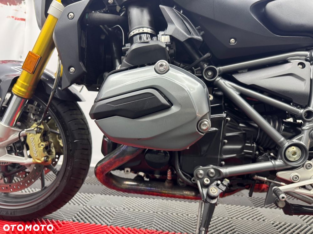 BMW R - 22