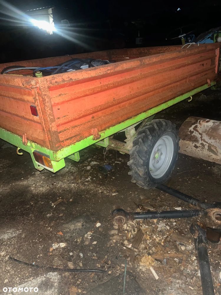 Przyczepa tandem wywrotka z własnym napędem do traktora - 3