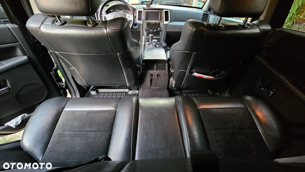Jeep Grand Cherokee - 18