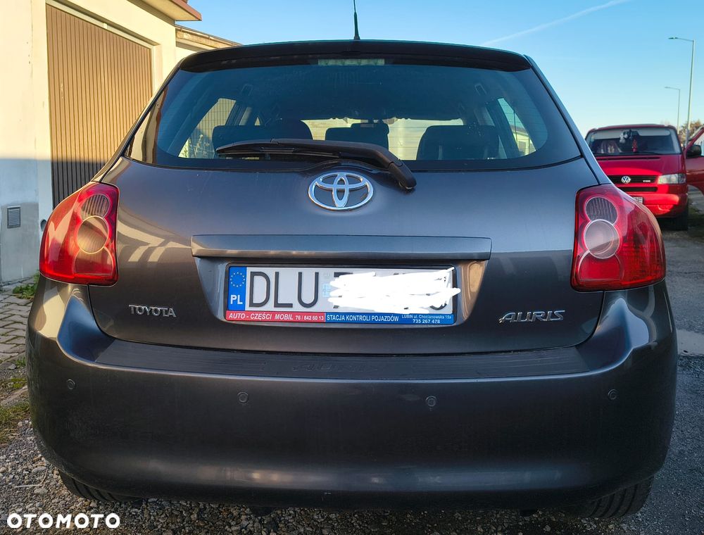 Toyota Auris 1.6 VVT-i Executive - 5