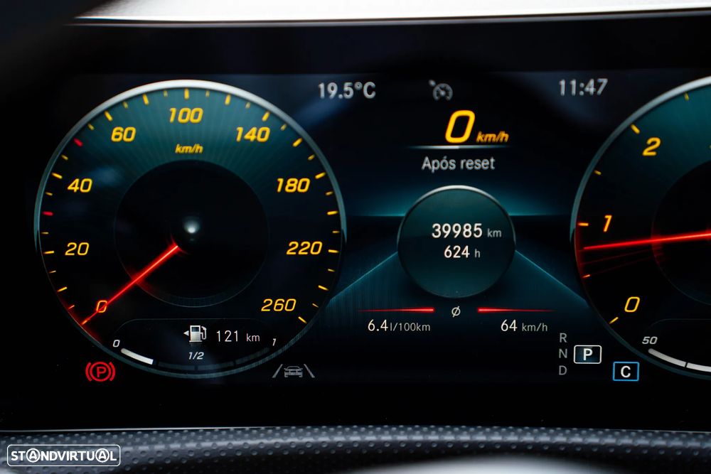 Mercedes-Benz CLA 200 d Shooting Brake AMG Line Aut. - 36