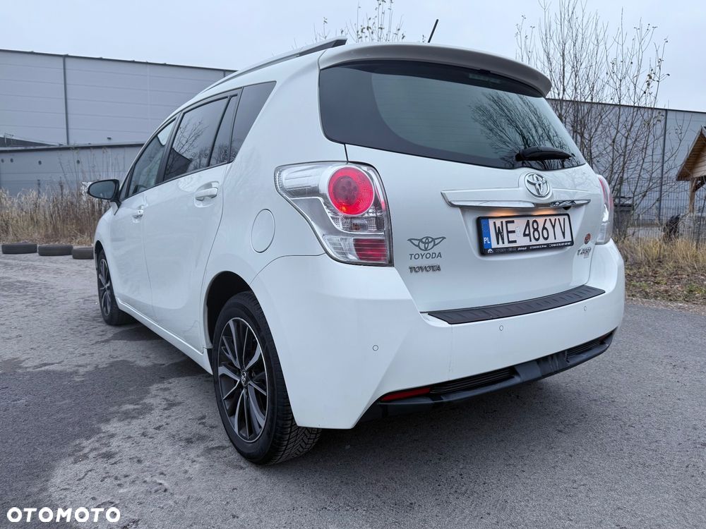 Toyota Verso 1.8 Premium 7os MS - 20