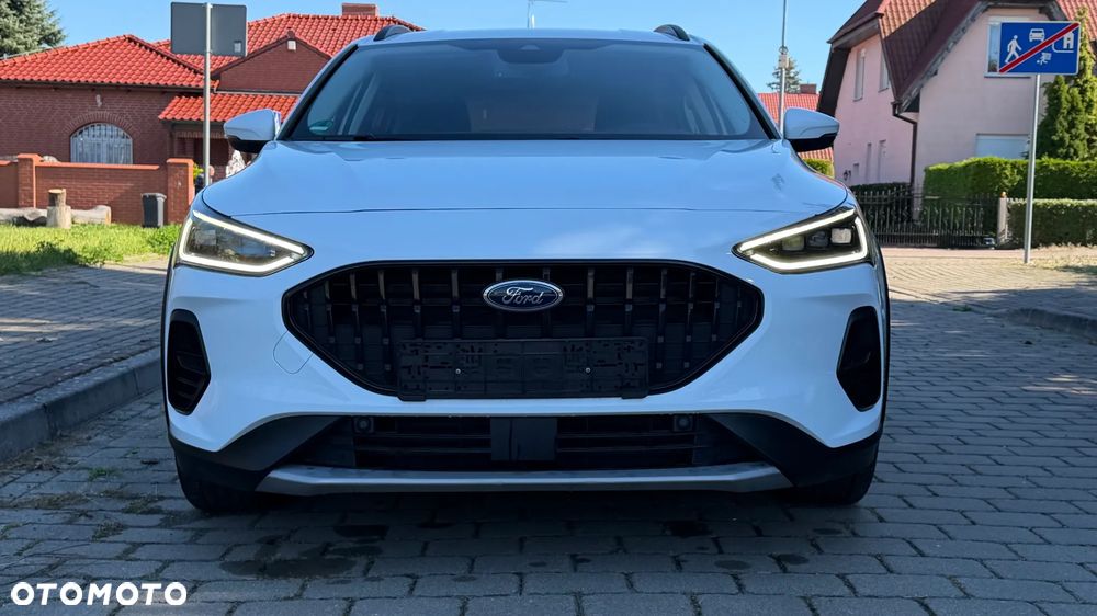 Ford Focus 1.0 EcoBoost Hybrid ACTIVE - 9