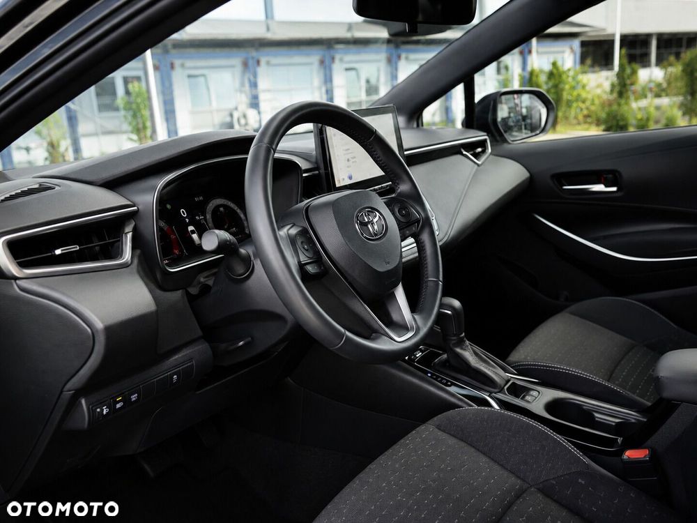 Toyota Corolla 1.8 Hybrid Comfort - 18