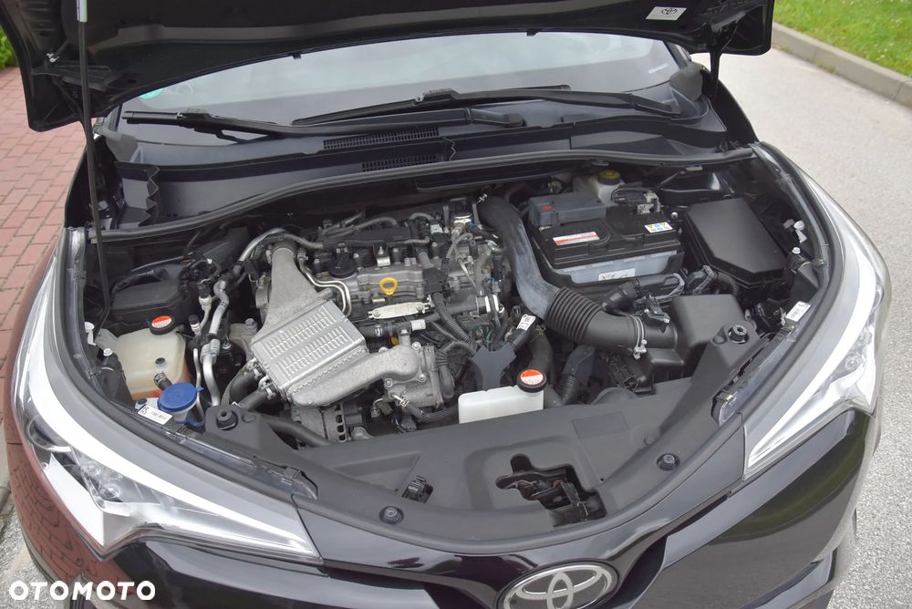 Toyota C-HR 1.2 Turbo Team Deutschland - 37