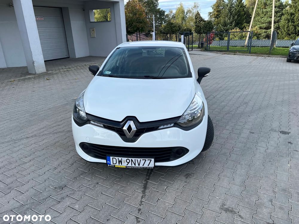 Renault Clio 2015 photo 2