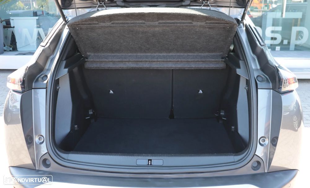 Peugeot 2008 1.2 PureTech Active EAT8 — fotografia 35