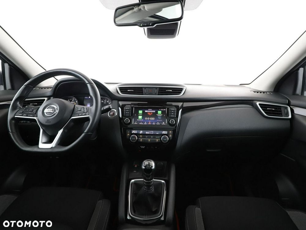 Nissan Qashqai 1.3 DIG-T N-Connecta EU6d - 16