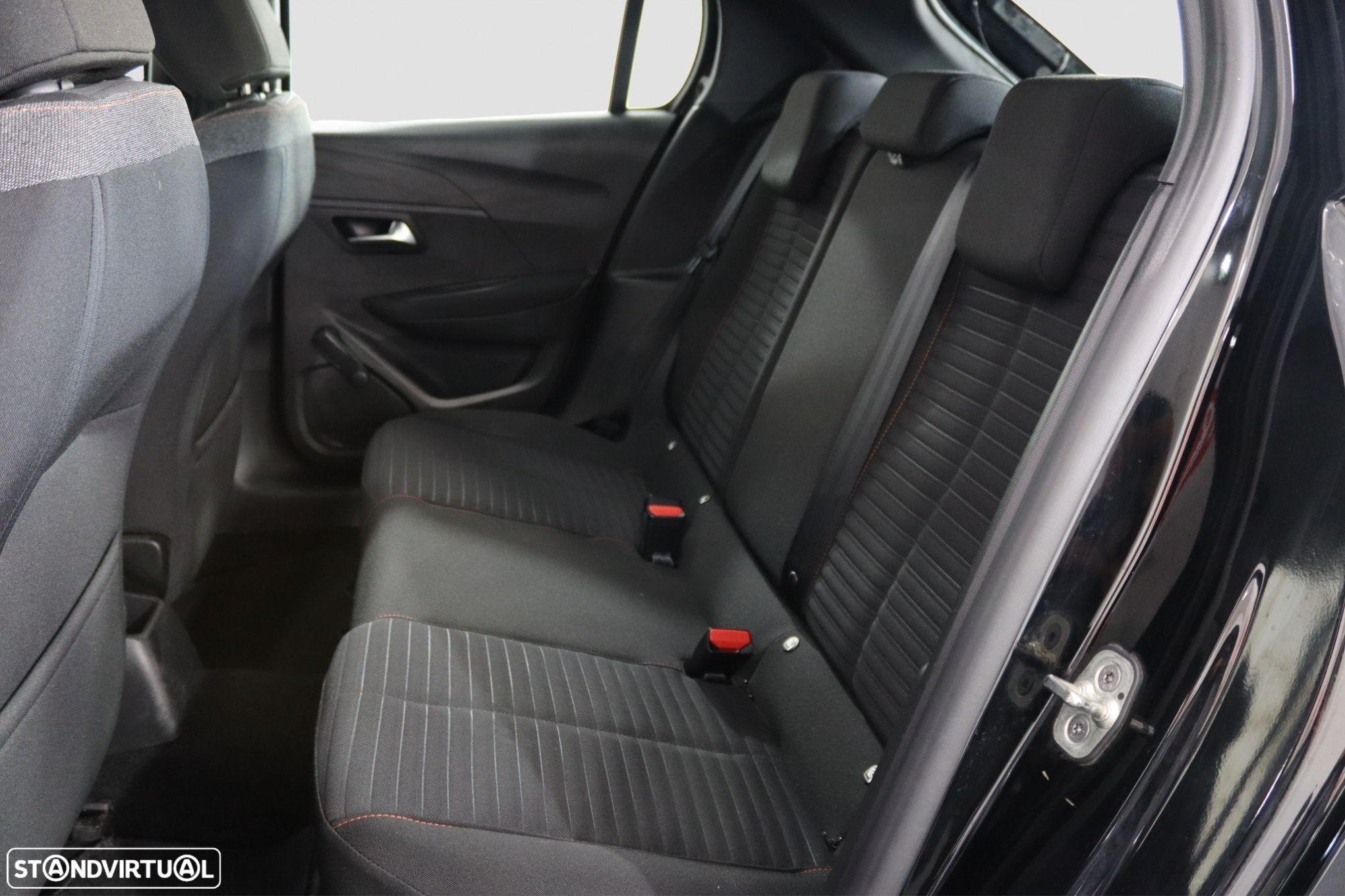 Peugeot 208 1.2 PureTech Active Pack - 7