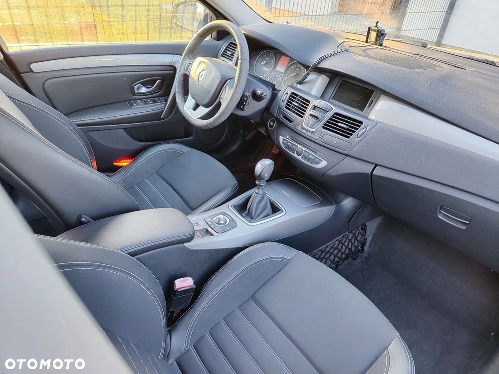 Renault Laguna 2.0 dCi Tech Run - 21