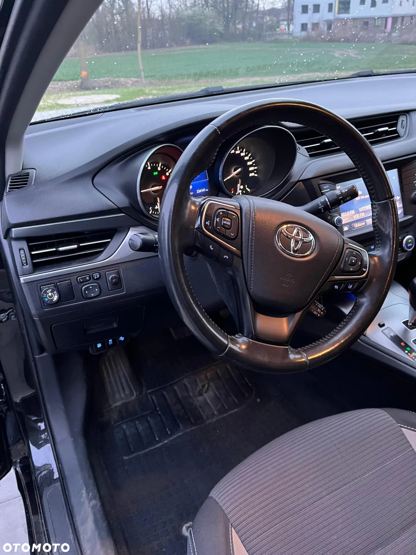 Toyota Avensis 1.8 Prestige MS - 13