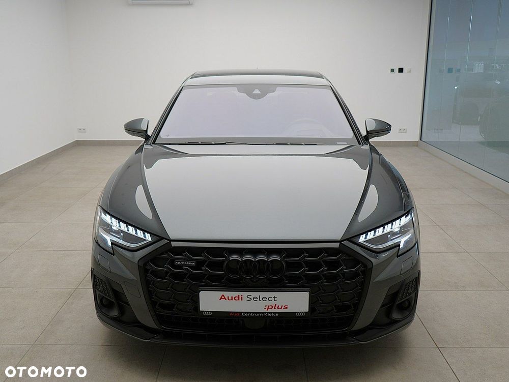 Audi A8 - 7