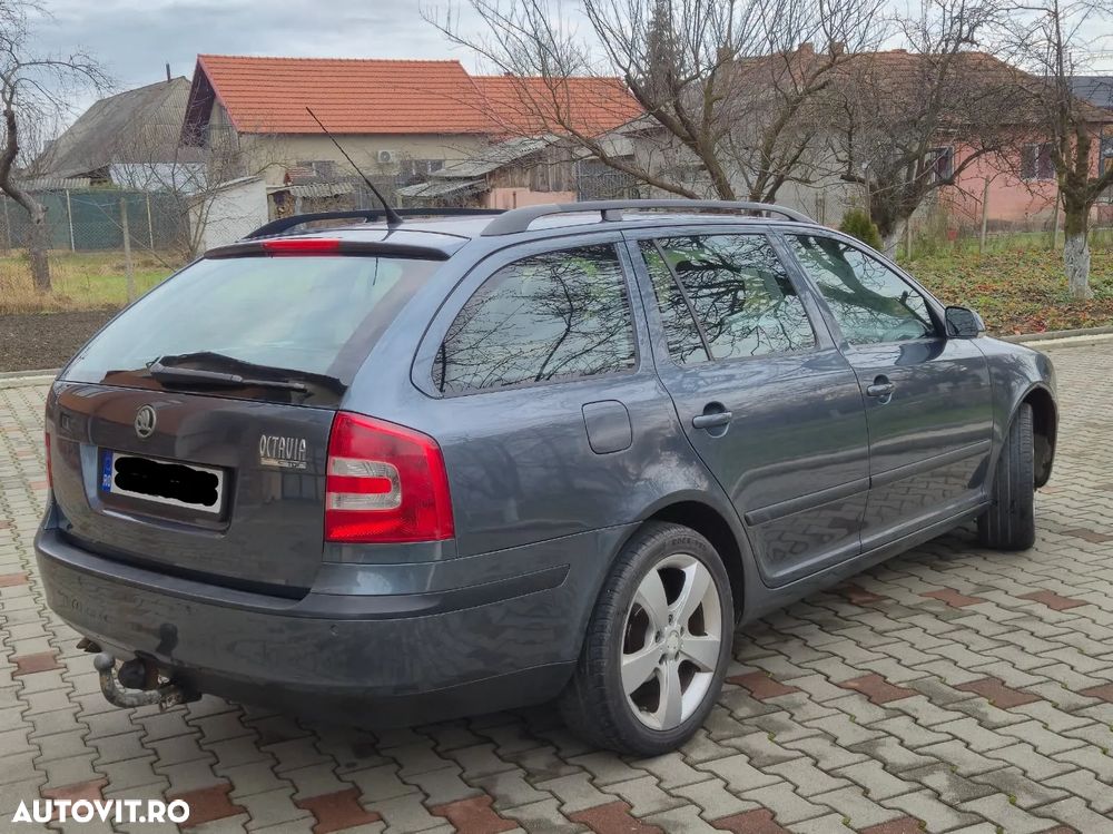 Skoda Octavia Combi 1.9 TDI DSG Classic - 3
