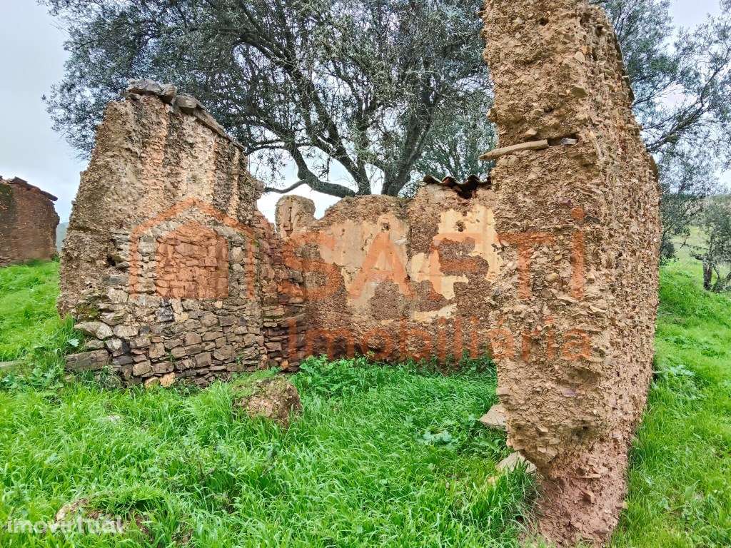 Monte Alentejano com vista panorâmica - Grande imagem: 3/15
