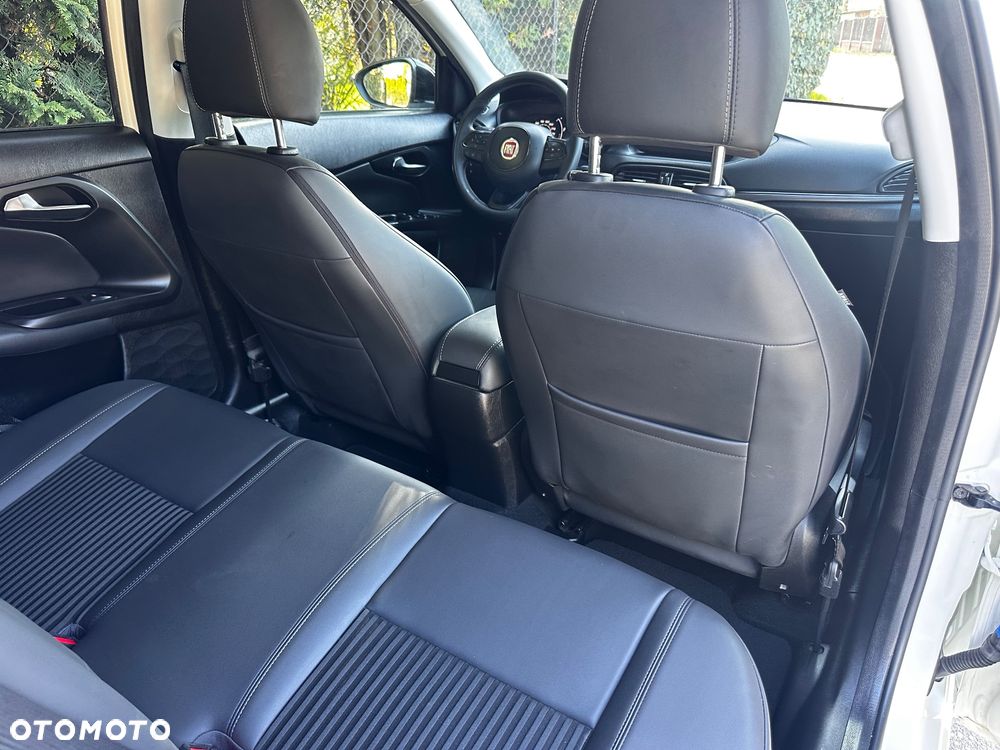 Fiat Tipo 1.4 T-Jet Business Line - 23