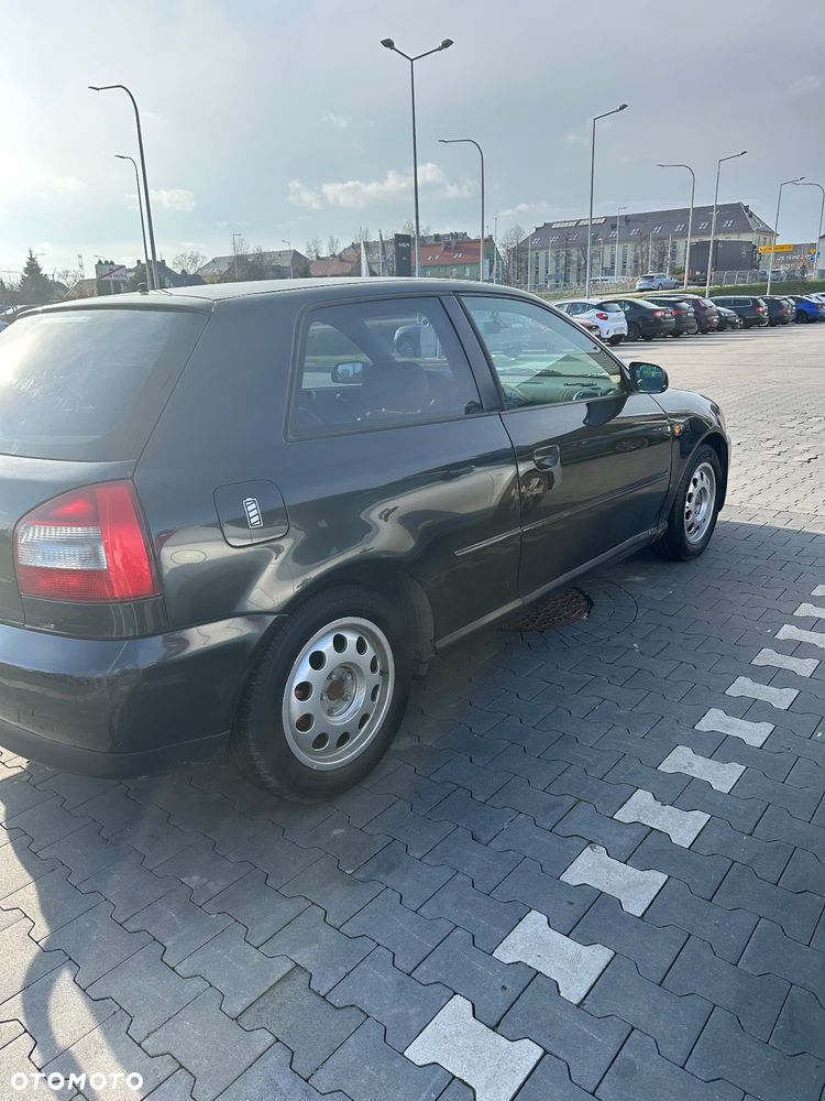 Audi A3 3-drzwiowe 1.9 TDI Attraction - 5