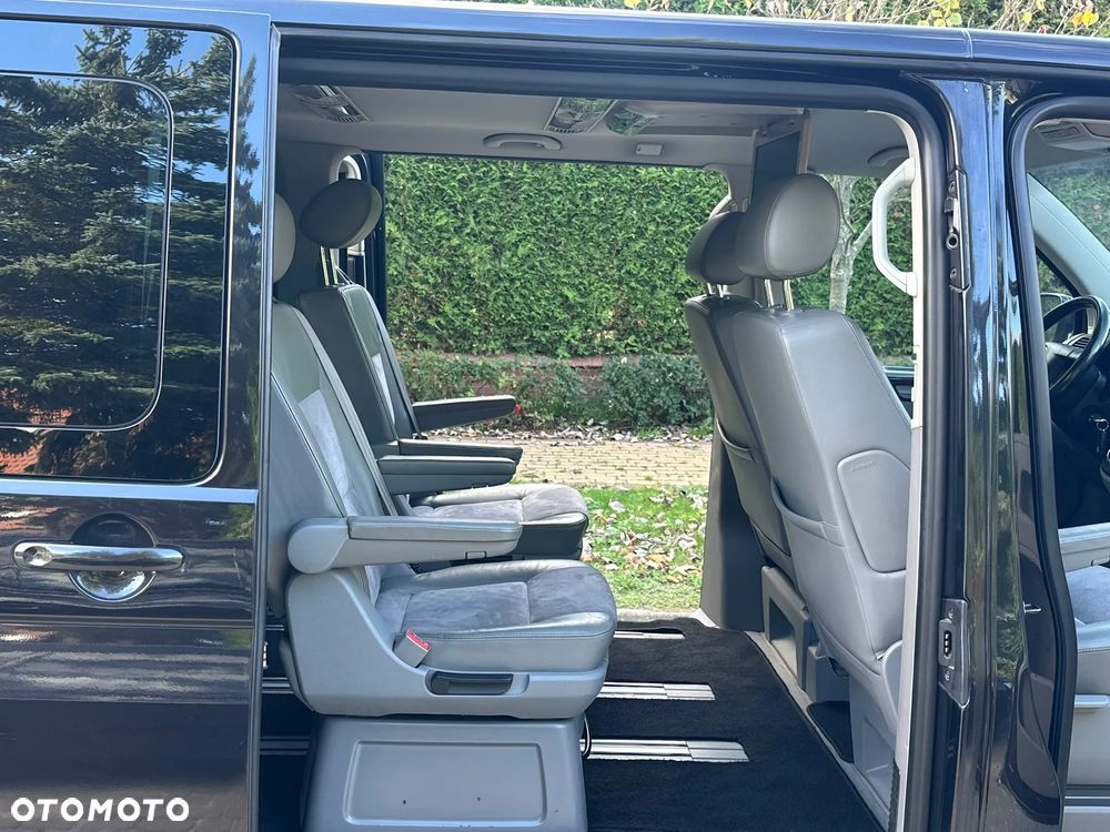 Volkswagen Multivan - 13