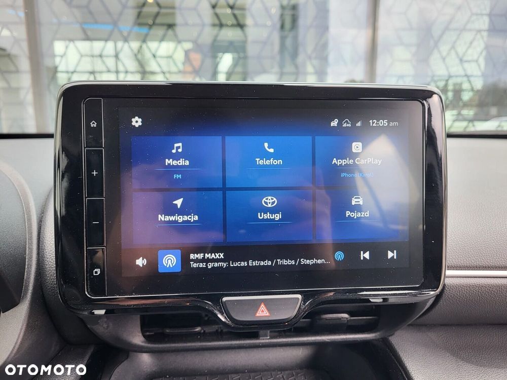 Toyota Yaris Cross Hybrid 1.5 Comfort 4x4 - 17