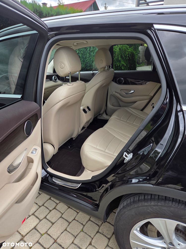 Mercedes-Benz GLC - 10