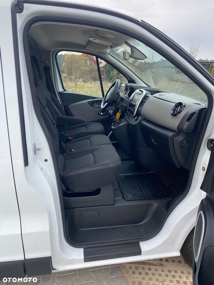 Renault Trafic - 11