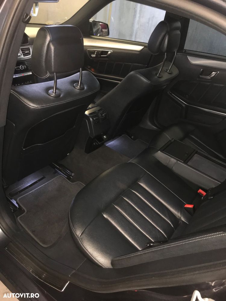 Mercedes-Benz E 300 T BlueTEC HYBRID 7G-TRONIC Avantgarde - 9