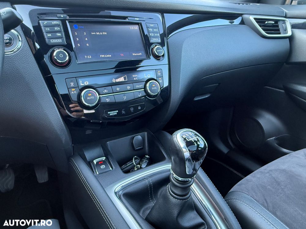 Nissan Qashqai 1.6 DCI ALL-MODE 4x4i TEKNA+ - 28