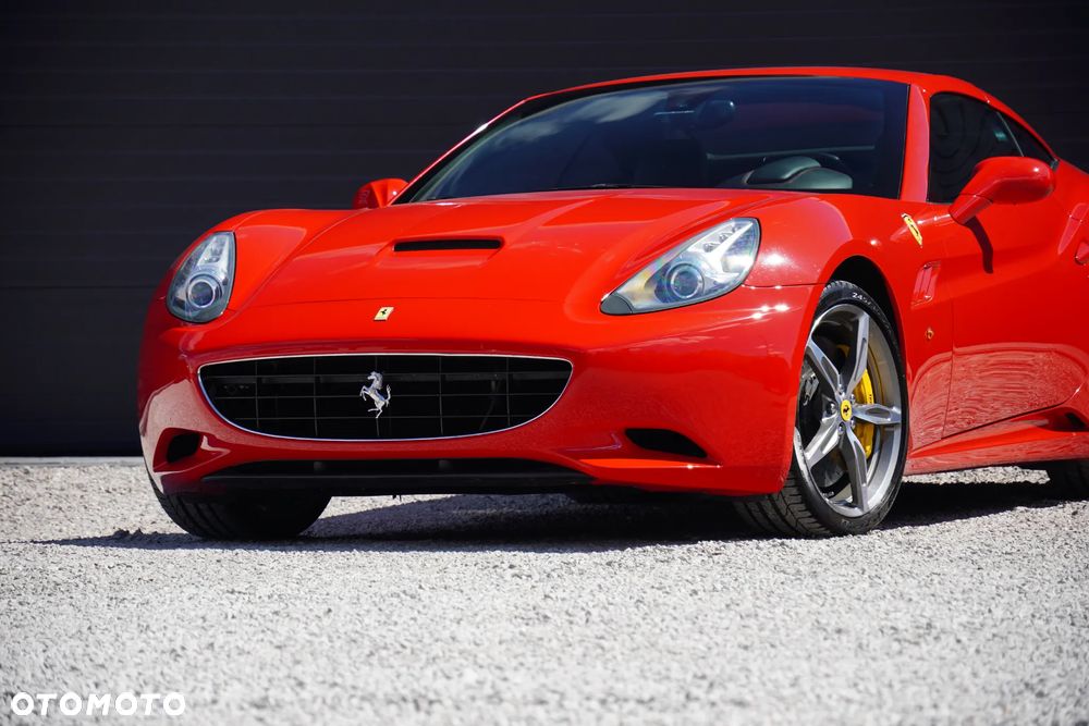 Ferrari California - 4