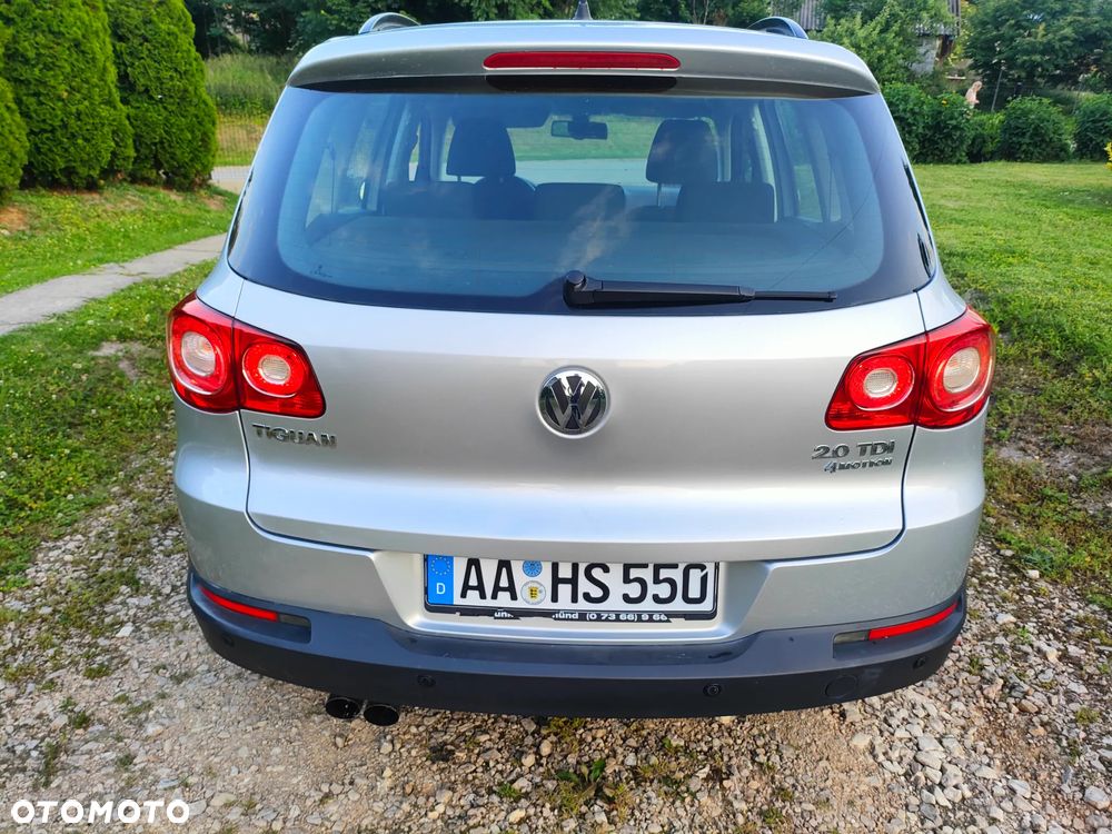 Volkswagen Tiguan - 2