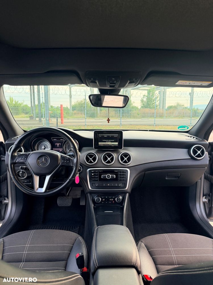 Mercedes-Benz CLA 220 - 6